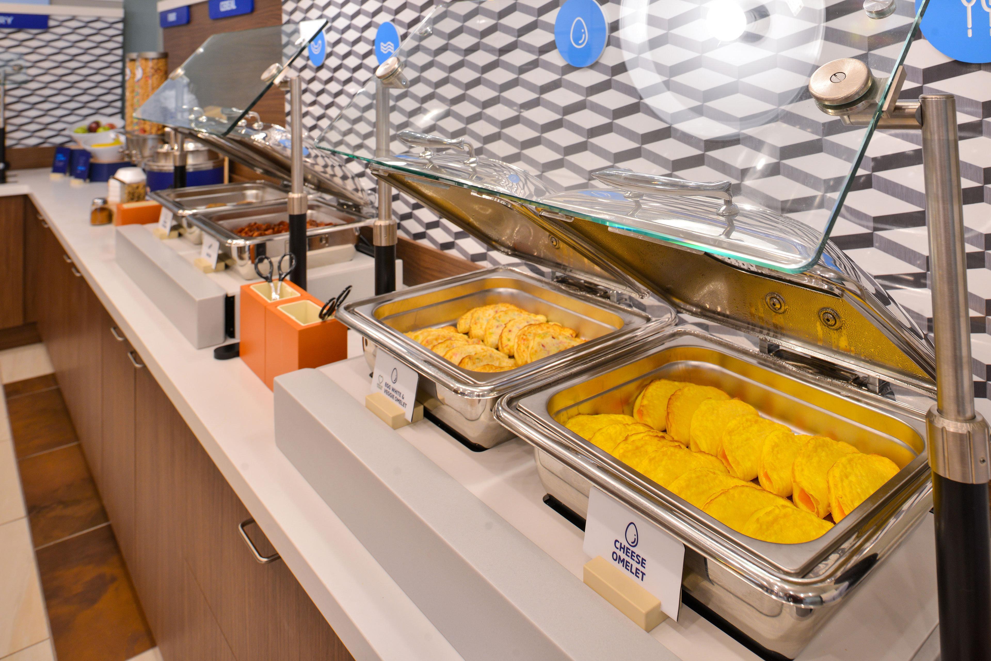 Holiday Inn Express Hotel & Suites Mcpherson By Ihg Dış mekan fotoğraf